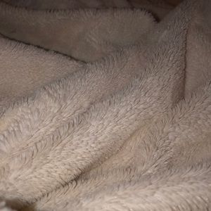 Meet your Posher, Maya